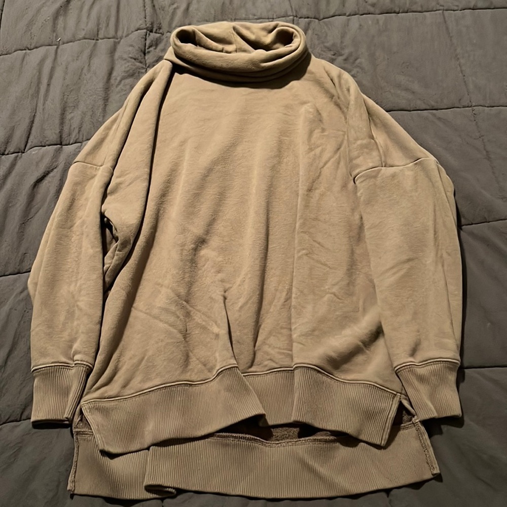 Arie sweater